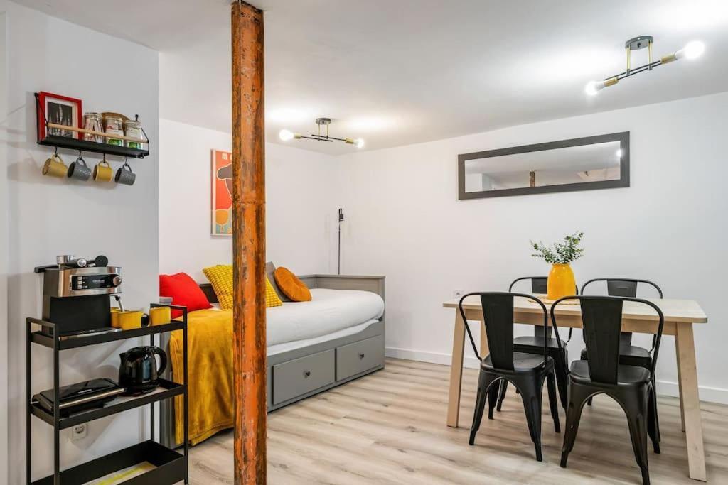 Acogedor Apto Tirso De Molina マドリード エクステリア 写真